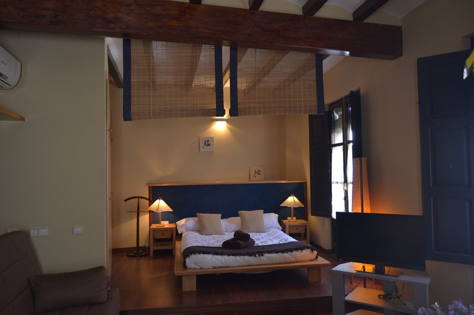 Tarragona Suites 70- Cavallers מראה חיצוני תמונה